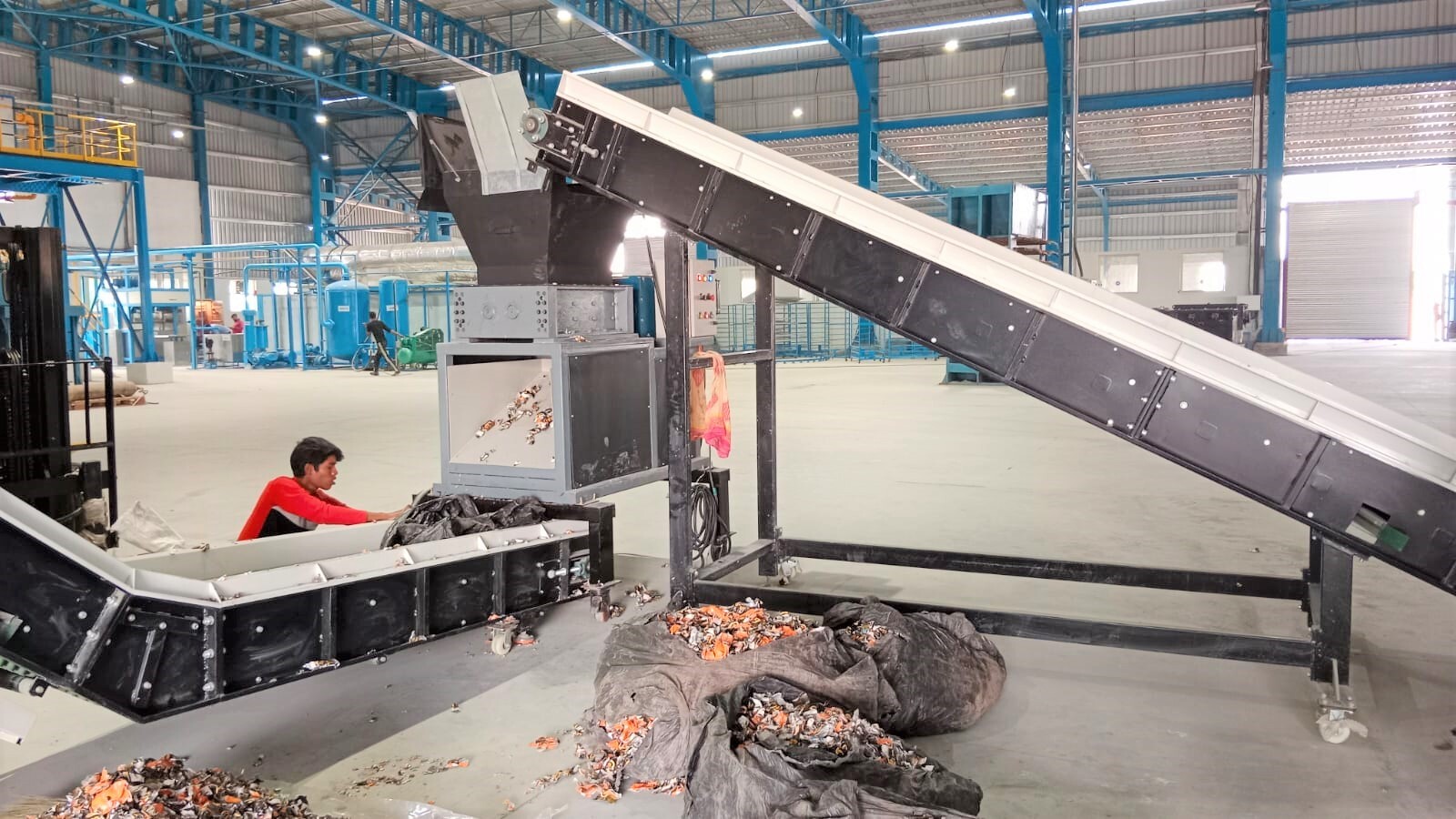 packaging waste shredder shredding